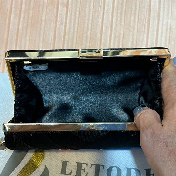 Ladie's Evening Clutch - Picture 3 of 7